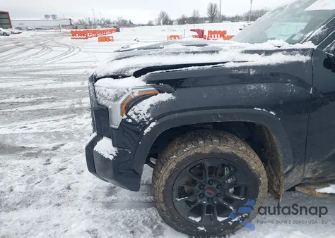 2023 Toyota Tundra Limited z USA, uszkodzony, nr VIN 5TFJA5DB8PX094673